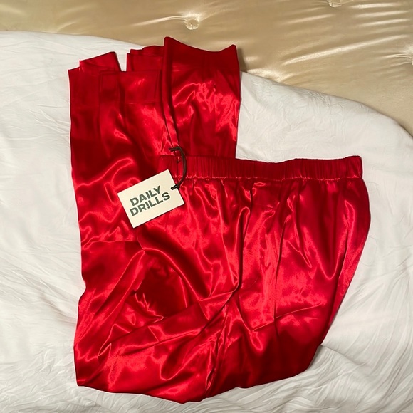 Daily Drills Pants & Jumpsuits Daily Drills Silky Resort Pant Red S